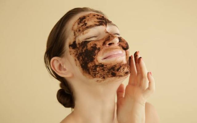 sagligagel-evde-yapabileceginiz-6-muhtesem-doğal-peeling-tarifi11