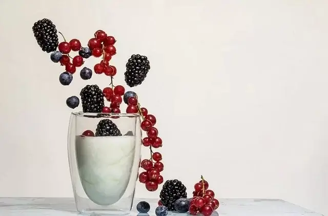 sagligagel-en-saglikli-zayiflama-yontemi-yogurt-diyeti2