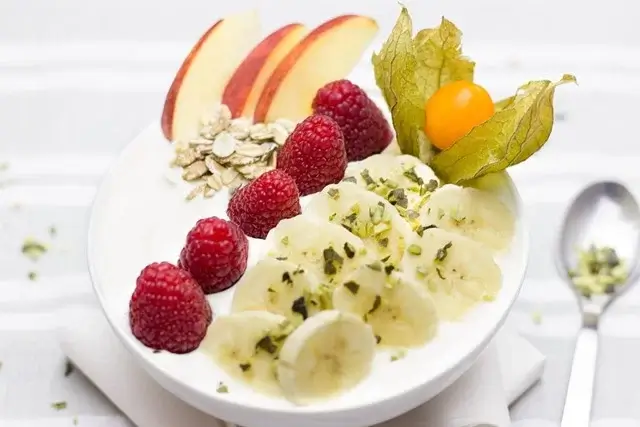 sagligagel-en-saglikli-zayiflama-yontemi-yogurt-diyeti8