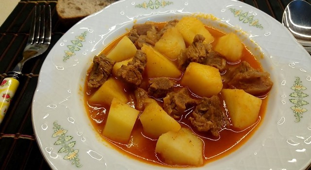 sagligagel-etli-patates-yemegi-nasil-yapilir1