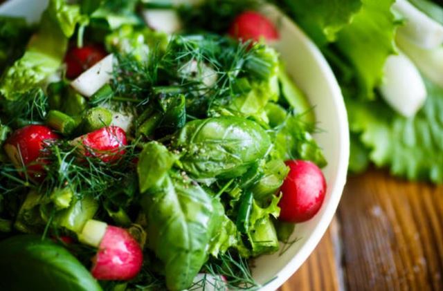 sagligagel-diyet-salata-enfes-diyet-salatalar3