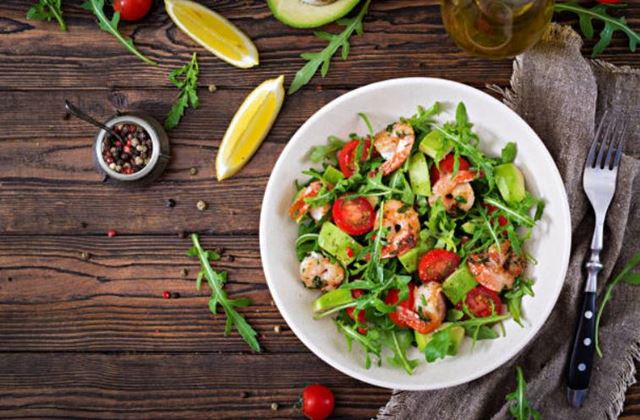 sagligagel-diyet-salata-enfes-diyet-salatalar8