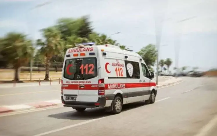 sagligagel-ambulansa-nasil-yol-verilir-1