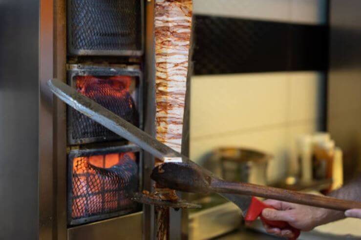 sagligagel-tavuk-doner-zehirlenmesi-oldurur-mu