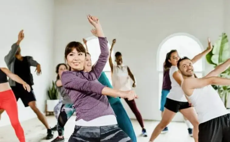 sagligagel-zumba-dansi-ile-zayiflama-kolay-mi-4
